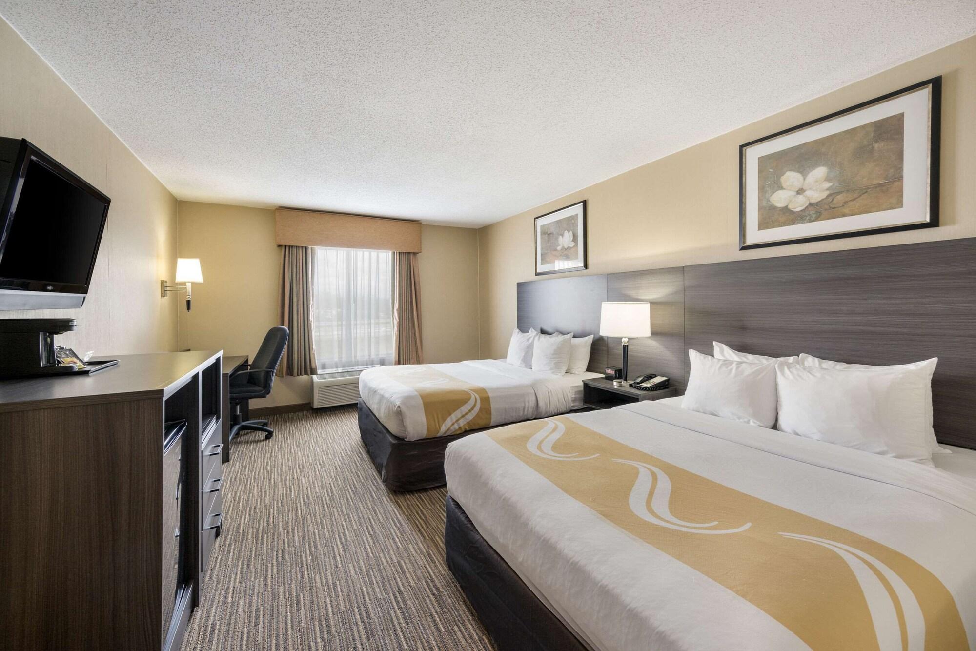 Quality Inn & Suites Fishkill South Near I-84 Exterior foto